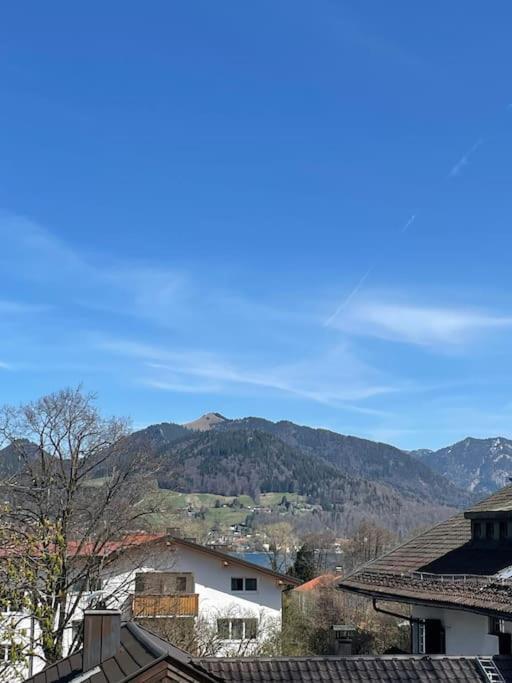 Wunderschoenes 4 Zimmer Apartment Mit Seeblick Bad Wiessee Exterior photo